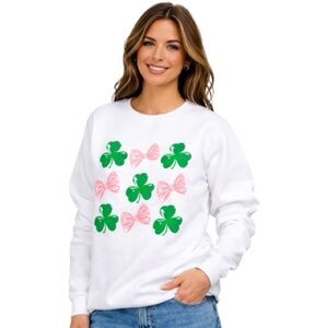 010 NWT Pacific & Co. Shamrocks & Bows Sweatshirt